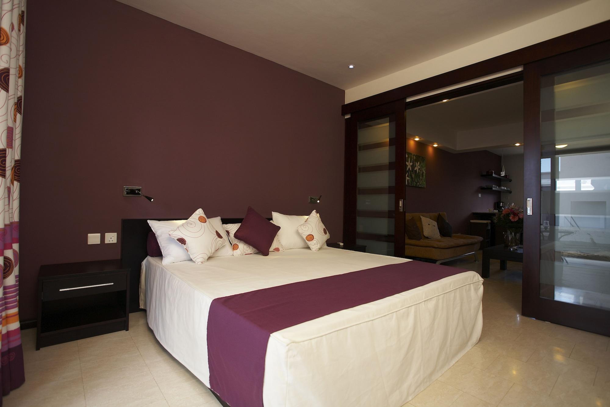 Grand Bay Suites Eksteriør bilde