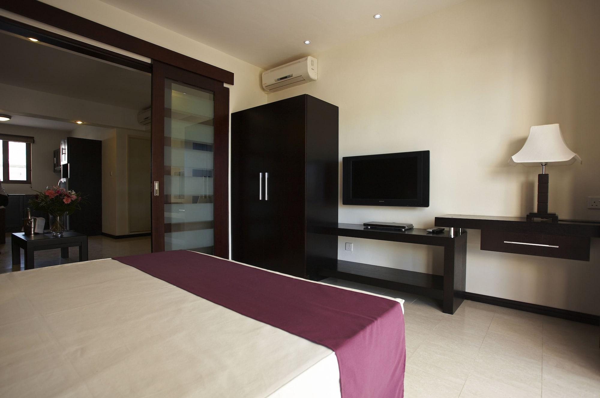 Grand Bay Suites Eksteriør bilde