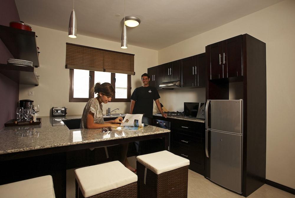 Grand Bay Suites Eksteriør bilde