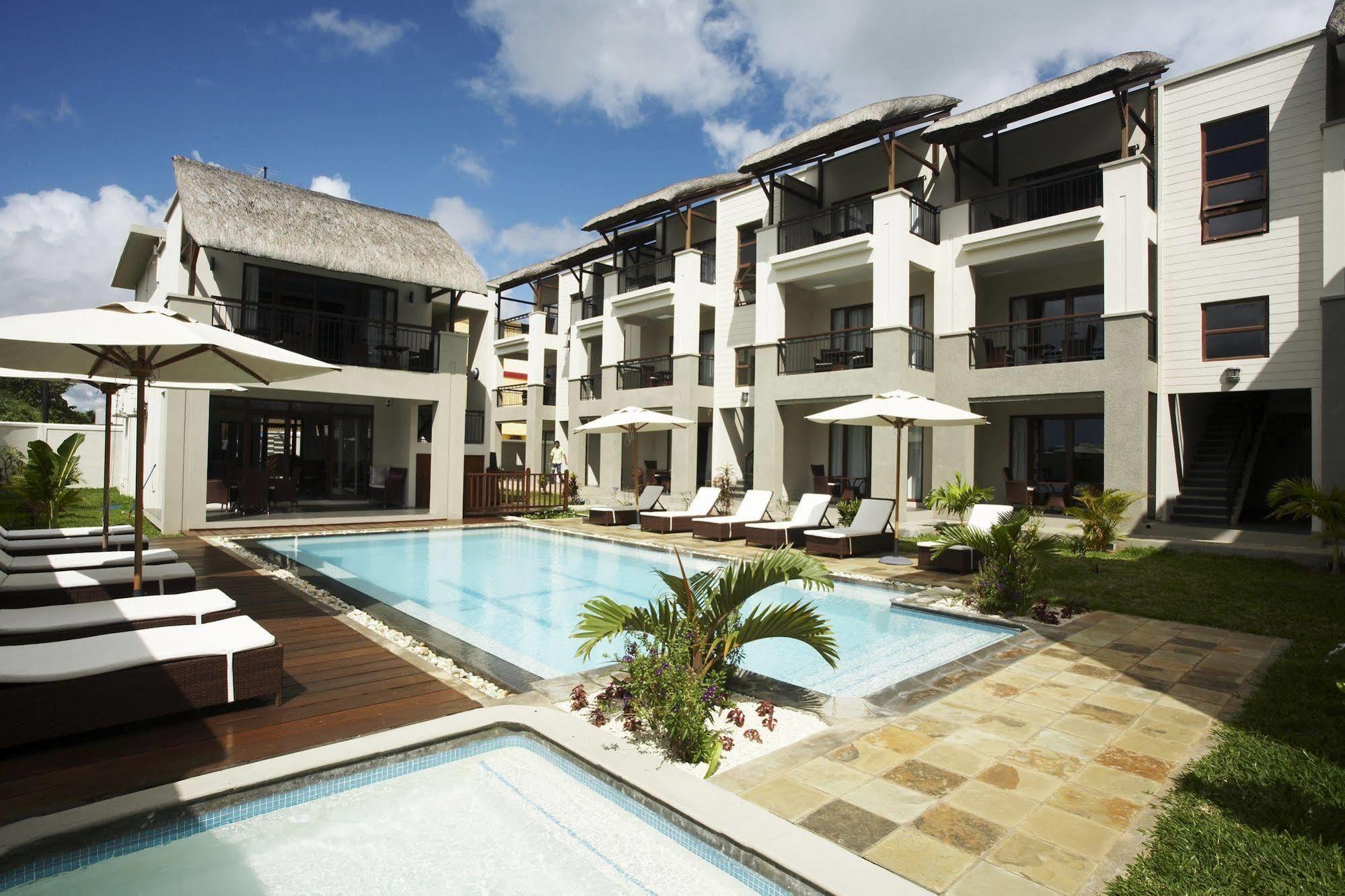 Grand Bay Suites Eksteriør bilde